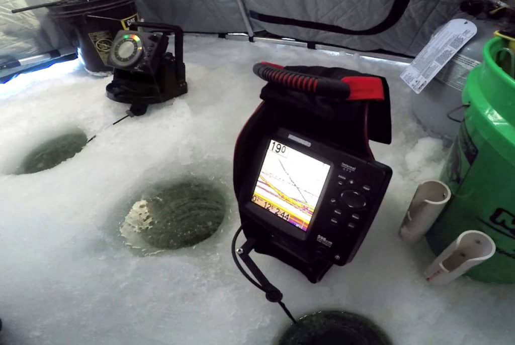 Can You Use a Regular Fish Finder for Ice Fishing ? 