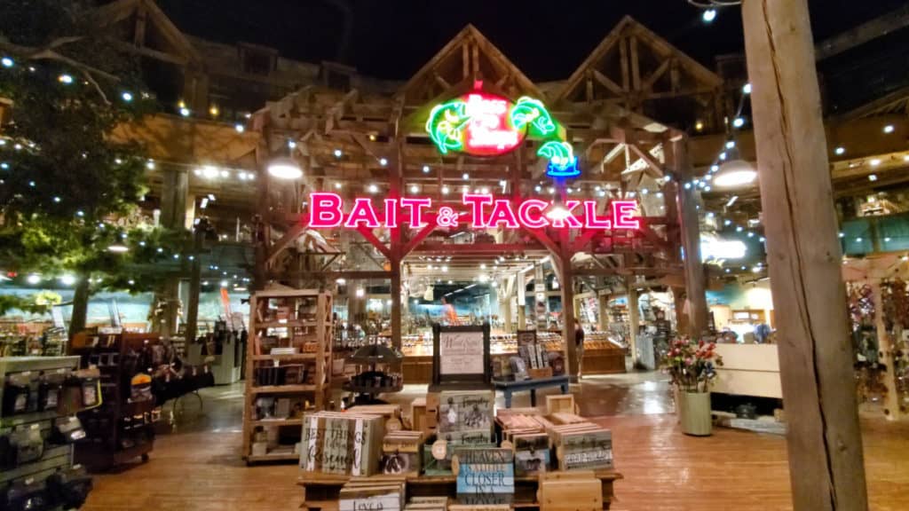 The Largest Bass Pro Shop In The World – Go Midwest Fishing